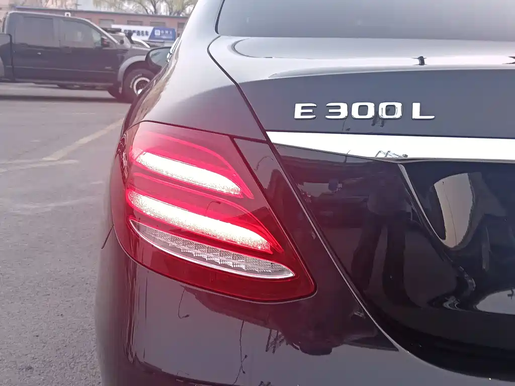 Mercedes-Benz E-Class 2020 — фото 10