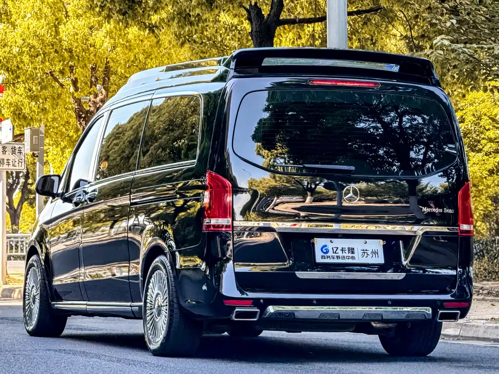 Mercedes-Benz Vito 2023 — фото 37