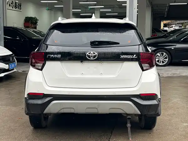 Toyota Yaris L 2026