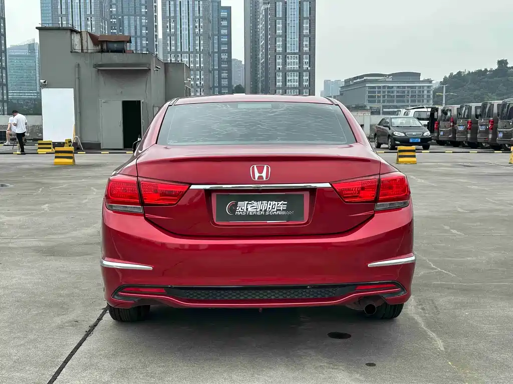Honda Spirior 2018 — фото 5