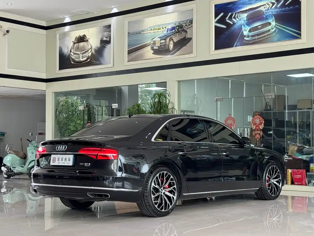 Audi A8 2016 — фото 17