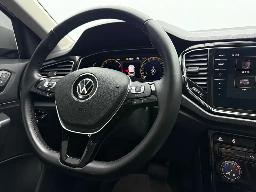 Volkswagen T-Roc 2022 — фото 22