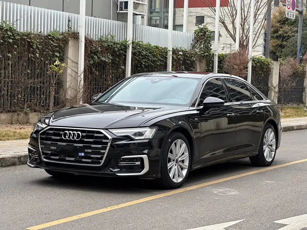 Audi A6L 2023 — фото 1