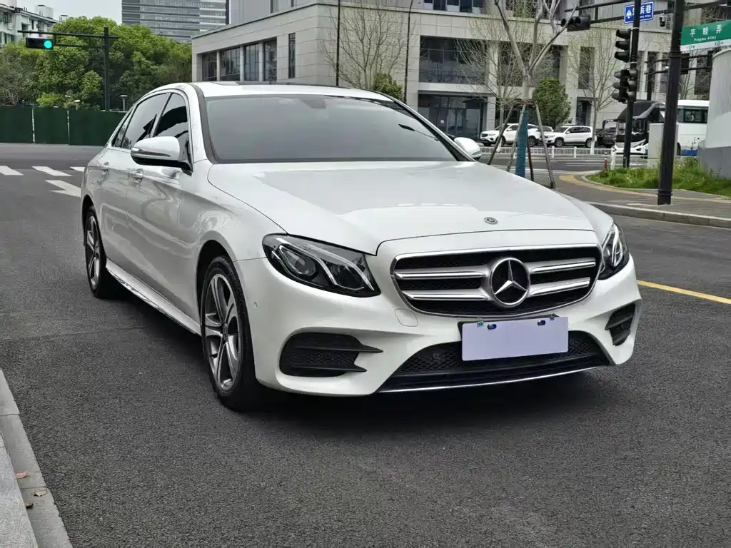 Mercedes-Benz E-Class 2018 — фото 3