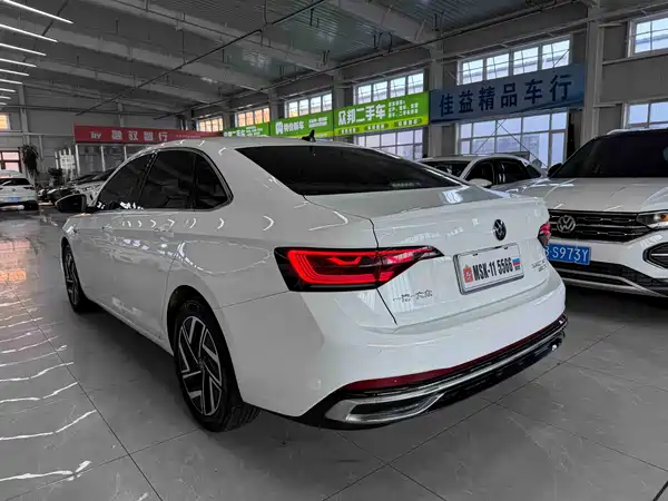 Volkswagen Sagitar 2023
