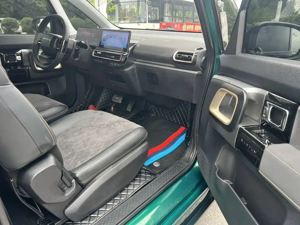 Baojun Kiwi EV 2023 — фото 25