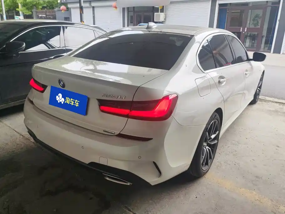 BMW 3 Series 2021