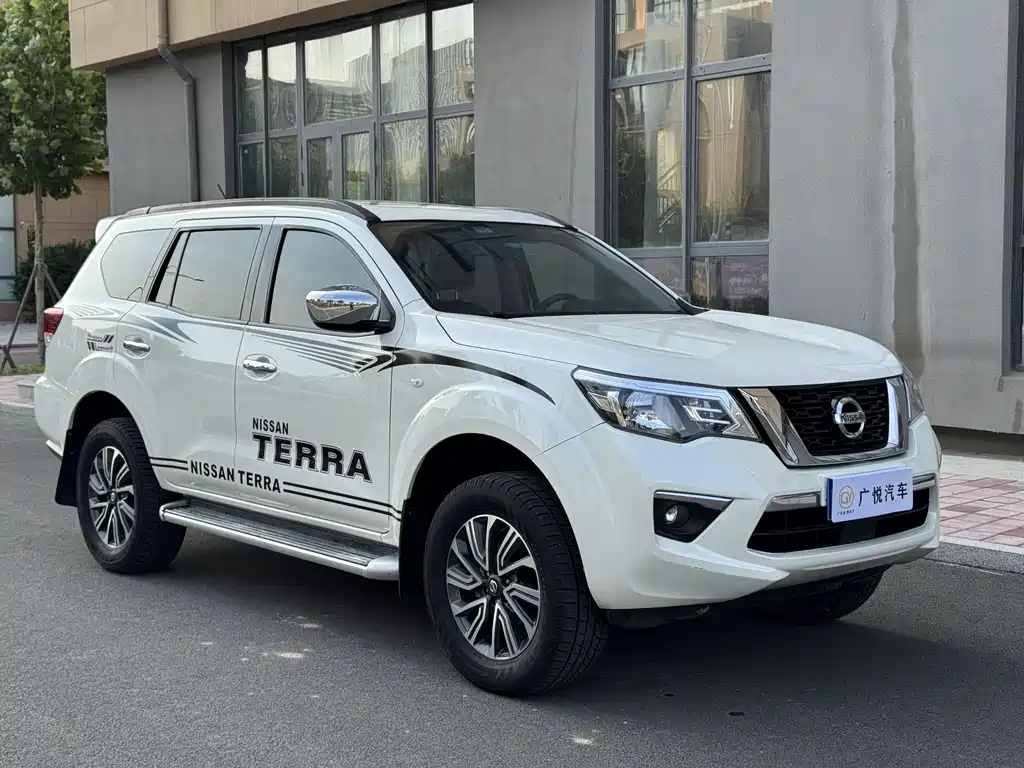 Nissan Terra 2021