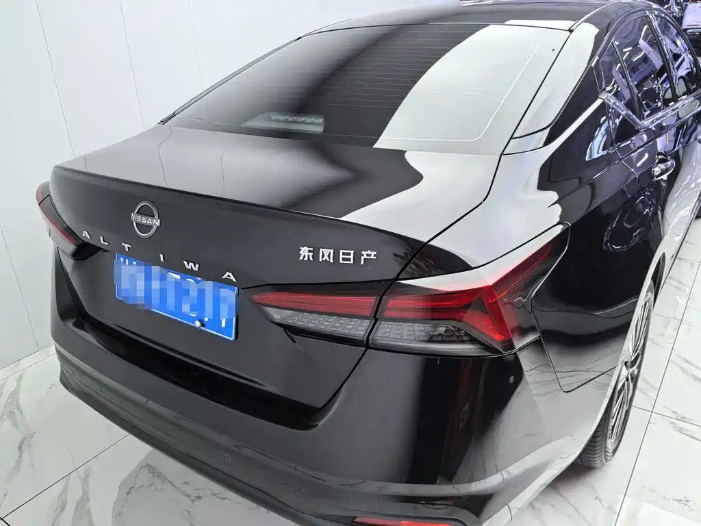 Nissan Teana 2025