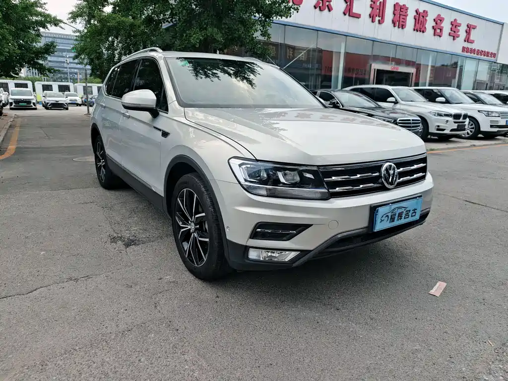 Volkswagen Tiguan L 2019