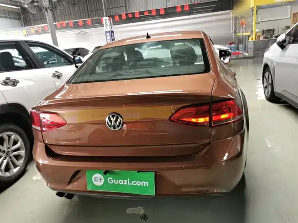 Volkswagen Lamando 2015