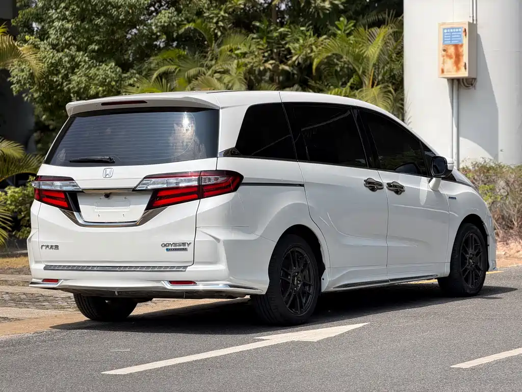 Honda Odyssey 2021 — фото 18