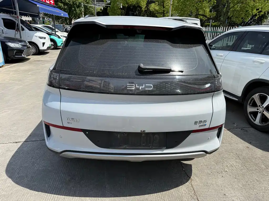 BYD Sealion 05 EV 2025 — фото 4
