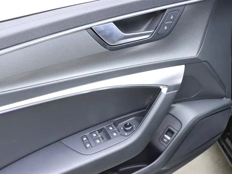 Audi A6L 2020 — фото 14