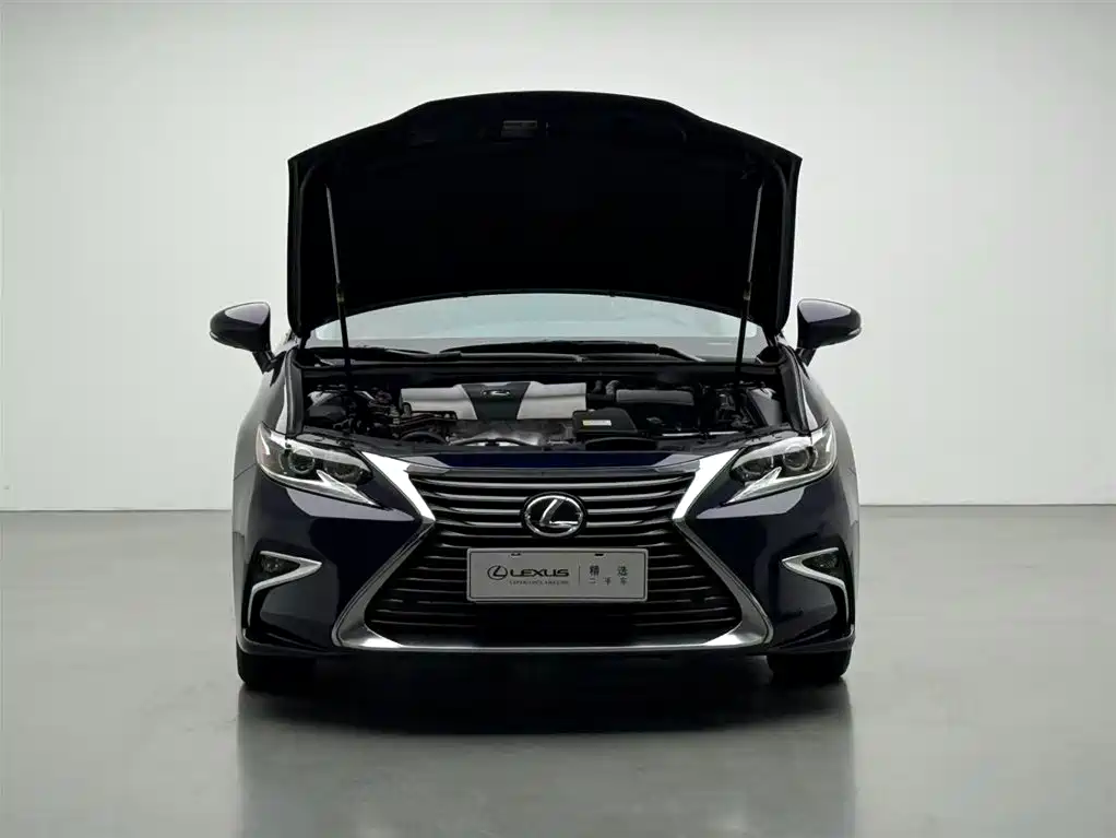 Lexus ES 2018 — фото 3