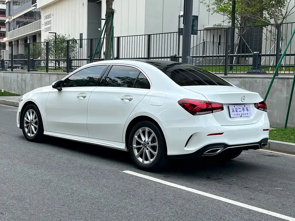 Mercedes-Benz A-Class 2022 — фото 4