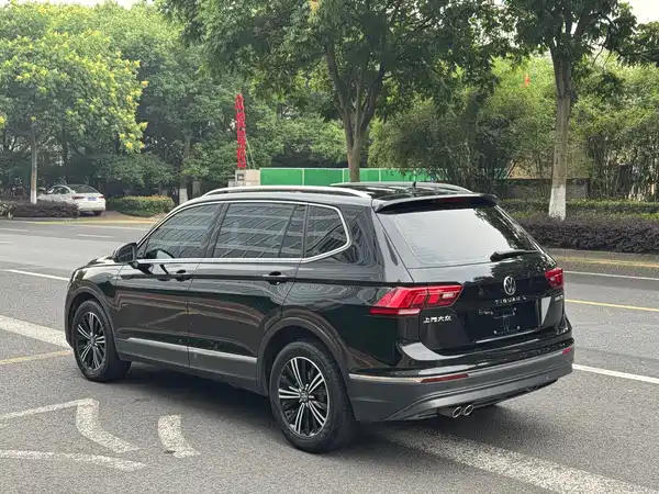 Volkswagen Tiguan L 2021