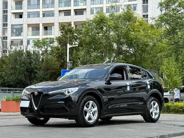 Alfa Romeo Stelvio 2019