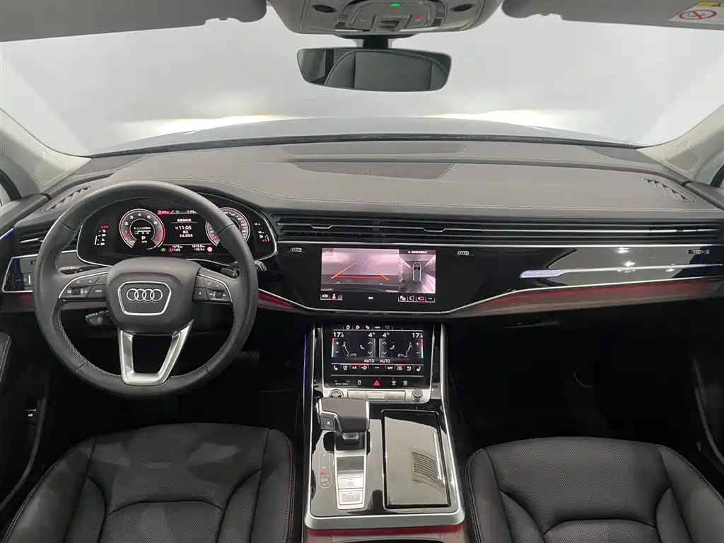 Audi Q7 2025 — фото 13