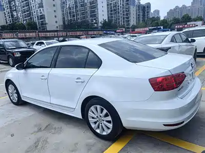 Volkswagen Sagitar 2015