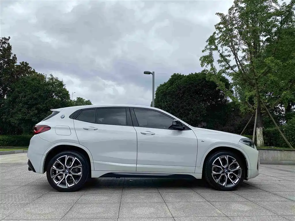BMW X2 2021 — фото 16