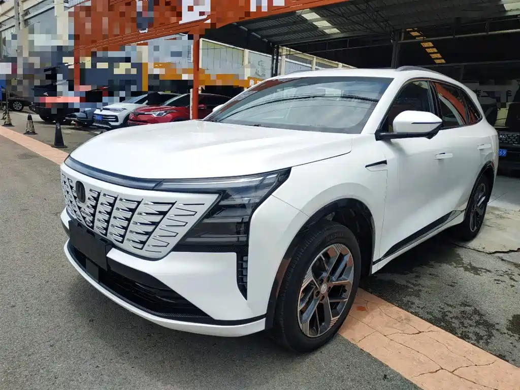 Changan CS75 PLUS 2025 — фото 2