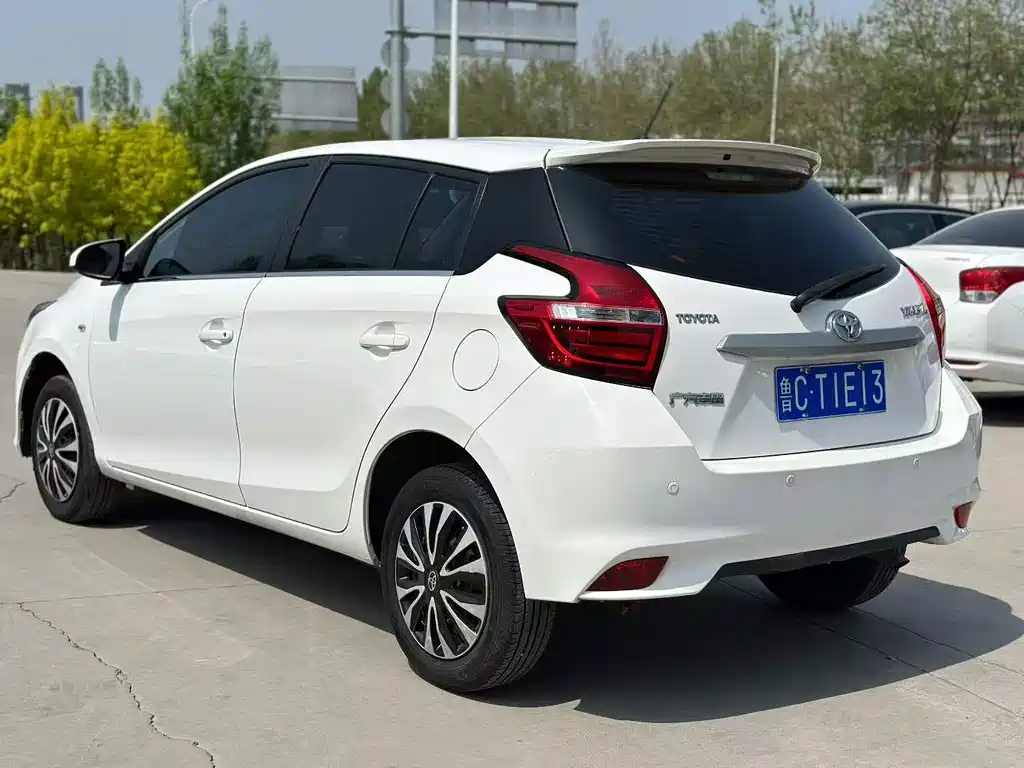 Toyota Yaris L 2020 — фото 3