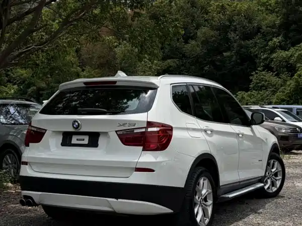 BMW X3 2011