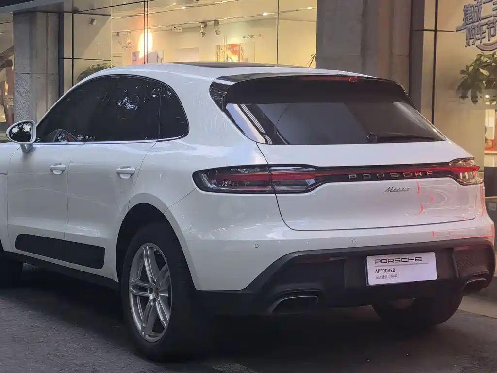 Porsche Macan 2023 — фото 4