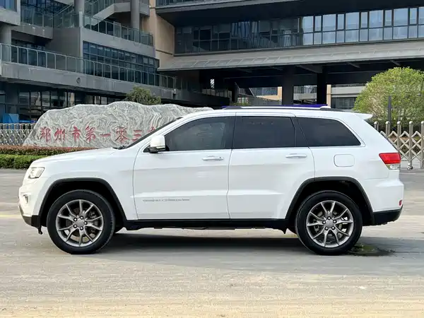 Jeep Grand Cherokee 2017