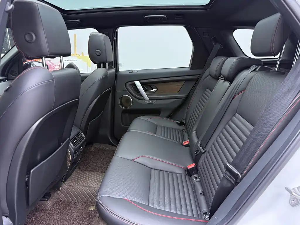 Land Rover Discovery Sport 2023 — фото 14