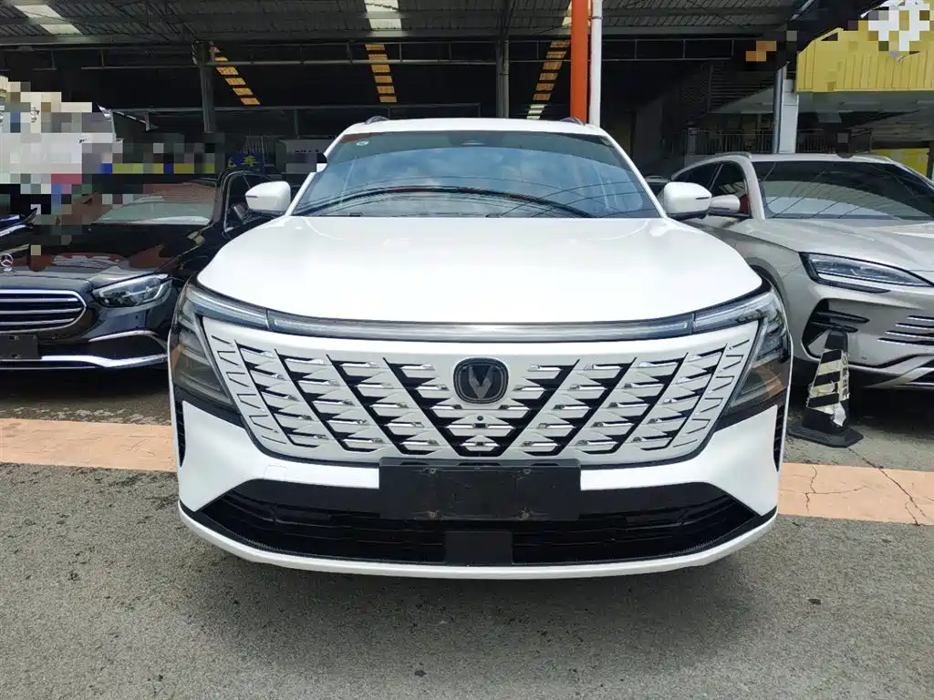 Changan CS75 PLUS 2025 — фото 3