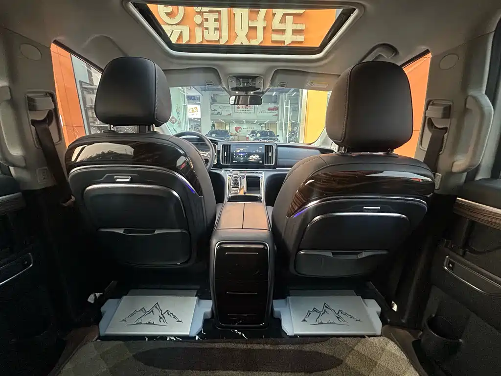 GAC Motor Trumpchi M8 2023 — фото 18