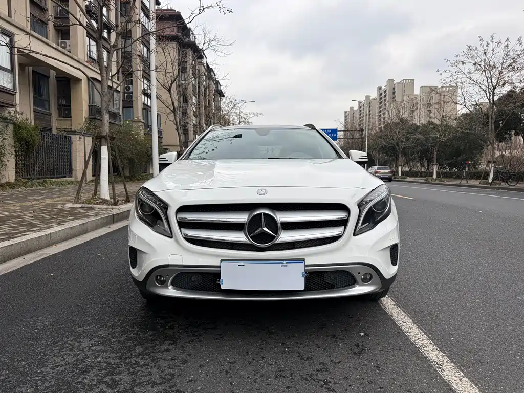 Mercedes-Benz GLA 2017 — фото 2