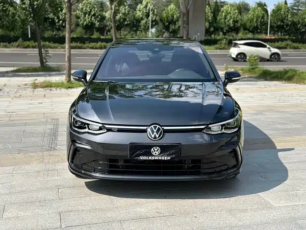 Volkswagen Golf 2022