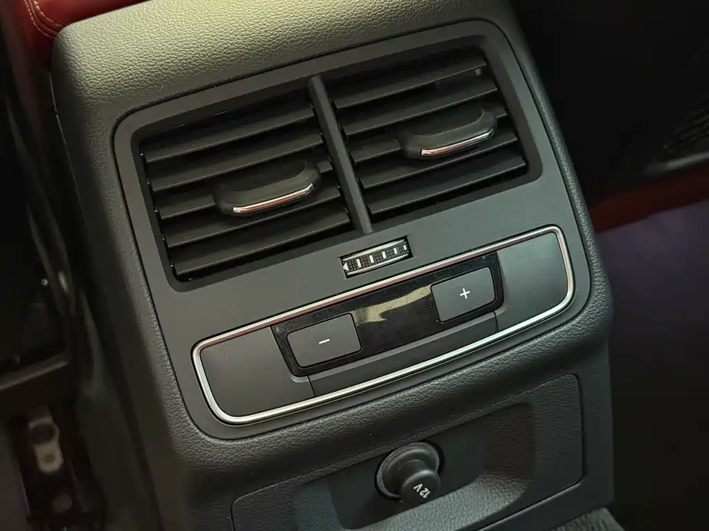Audi S4 2023 — фото 19