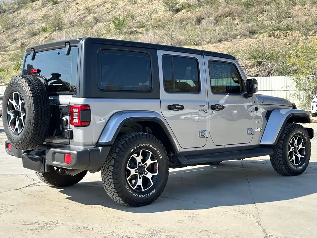 Jeep Wrangler 2020 — фото 7