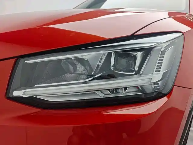 Audi Q2L 2021 — фото 17
