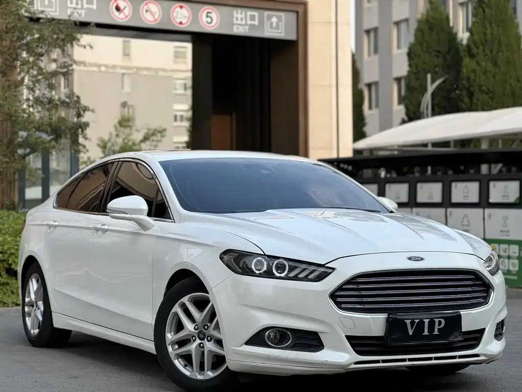 Ford Mondeo 2016 — фото 3