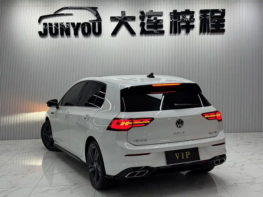 Volkswagen Golf 2023