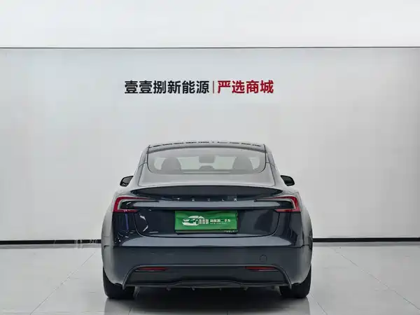 Tesla Model 3 2025