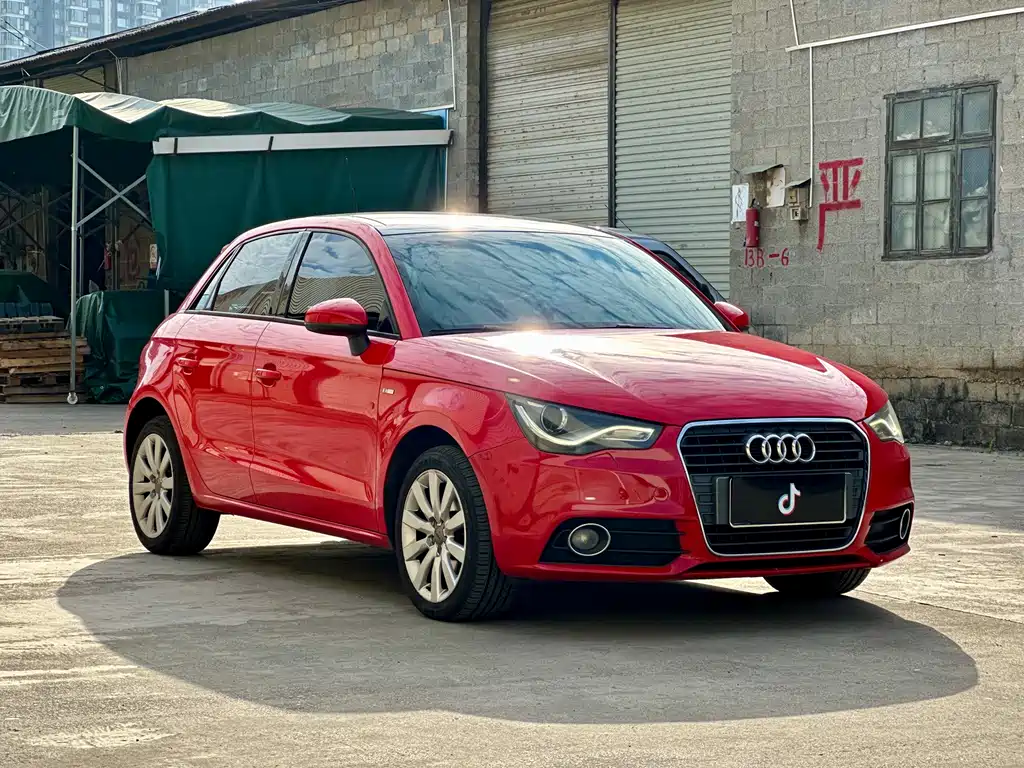Audi A1 2014 — фото 3