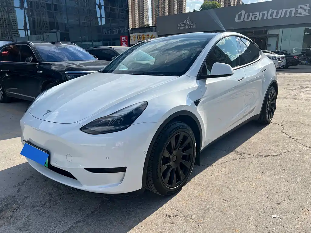 Tesla Model Y 2022