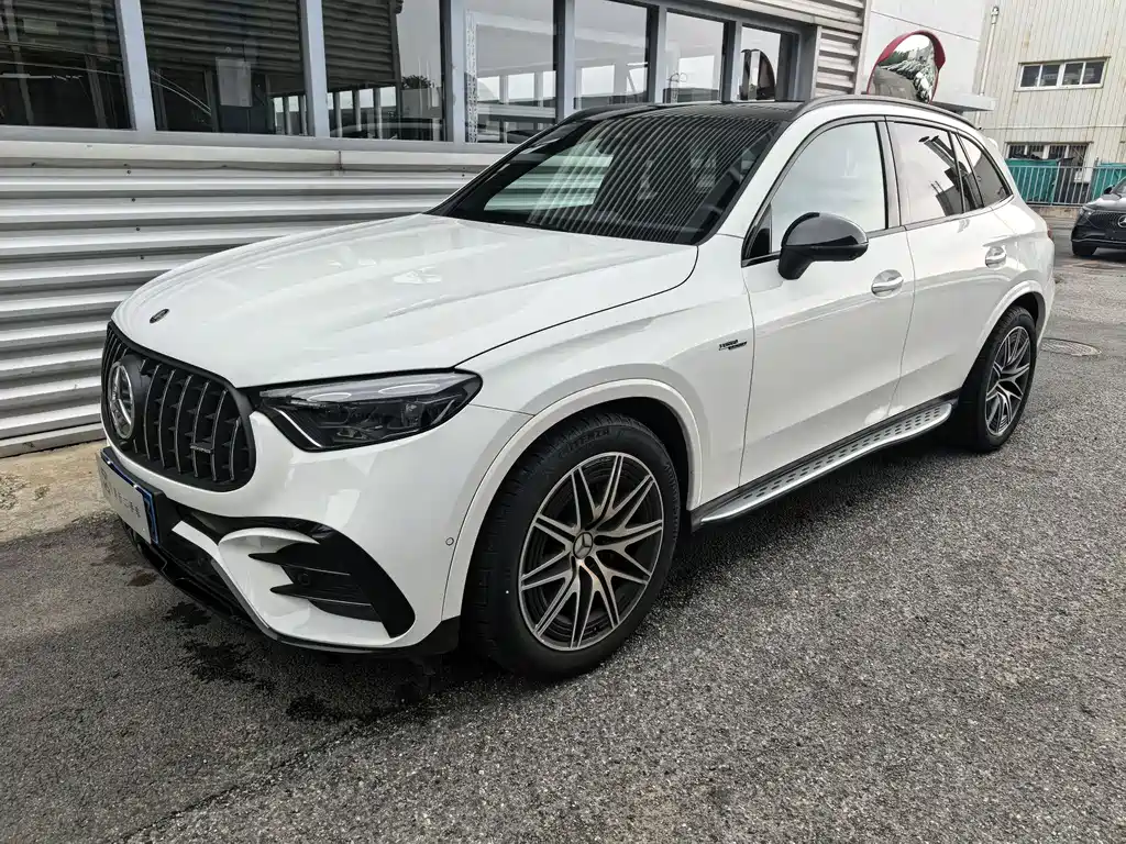 Mercedes-Benz GLC AMG 2025