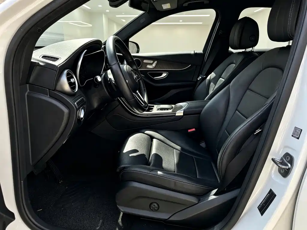 Mercedes-Benz GLC 2019 — фото 12