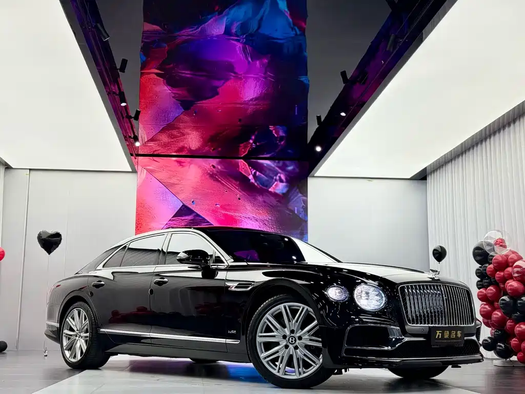 Bentley Flying Spur 2021 — фото 15