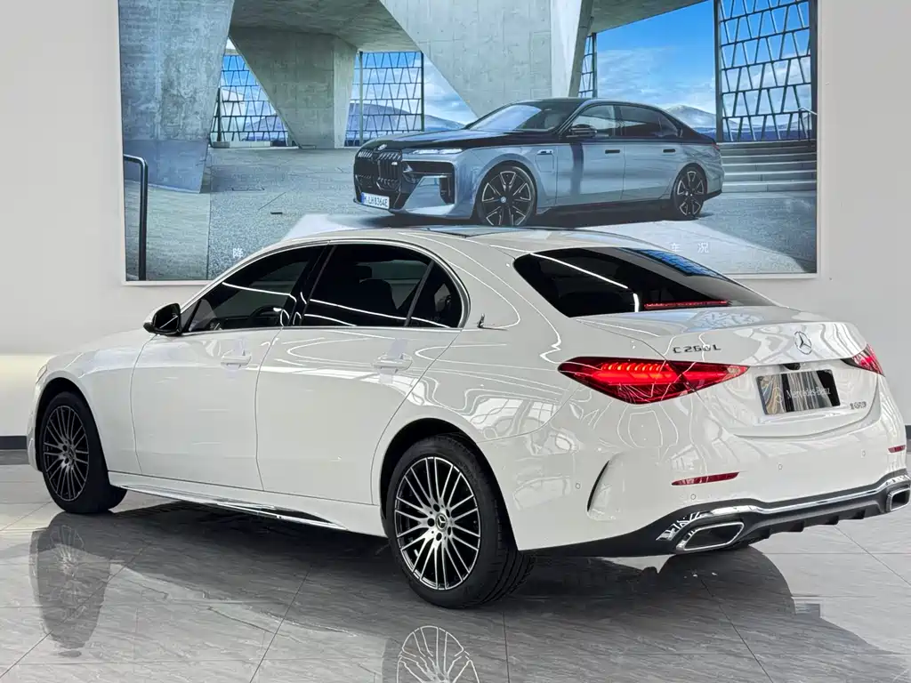Mercedes-Benz C-Class 2024 — фото 14