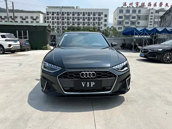 Audi A4L 2021