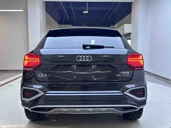 Audi Q2L 2022