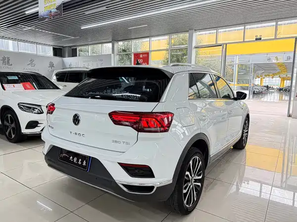 Volkswagen T-Roc 2021